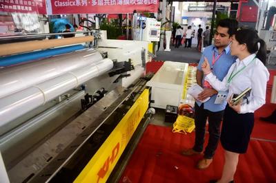 東光塑料包裝產業“花開兩朵共吐芬芳” 兩大展會同日舉行，展覽面積達3萬平方米